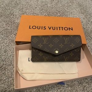Louis Vuitton Sarah wallet